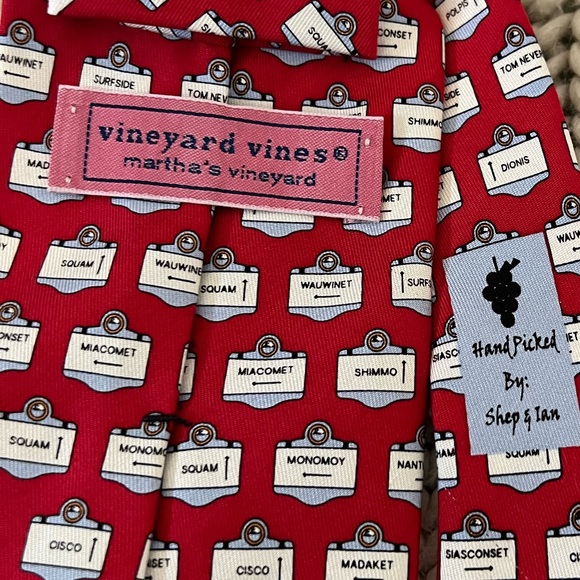 Vineyard Vines all silk tie - Picture 3 of 3